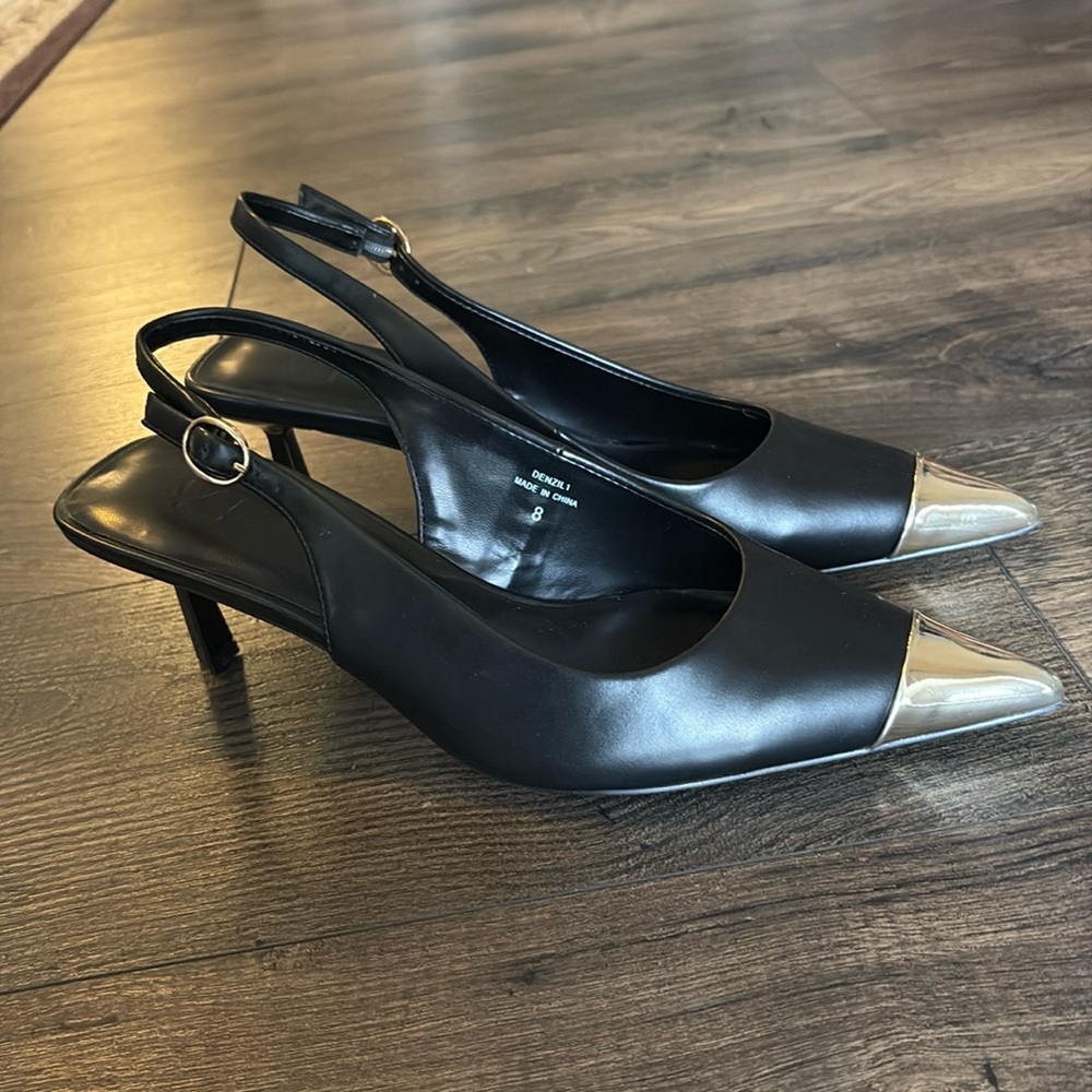 Vici sling back heals